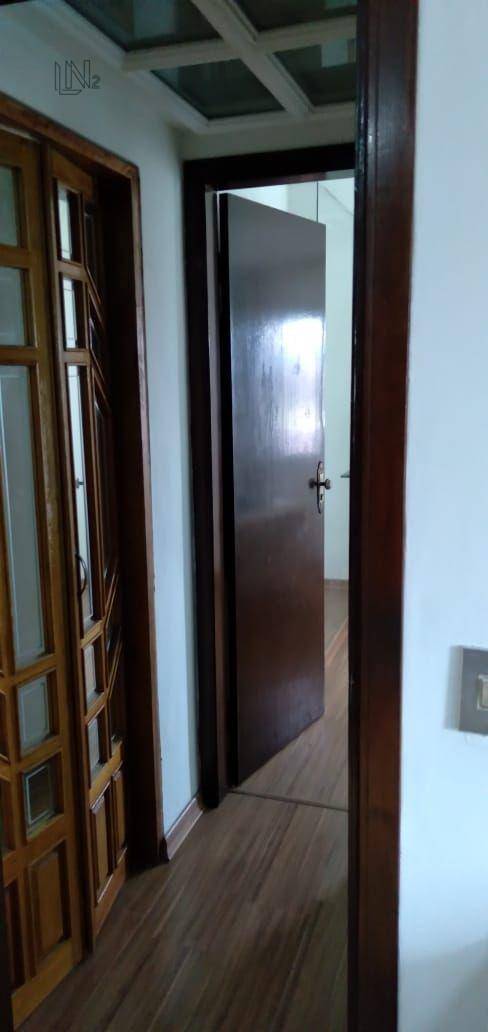 Apartamento à venda com 2 quartos, 64m² - Foto 12