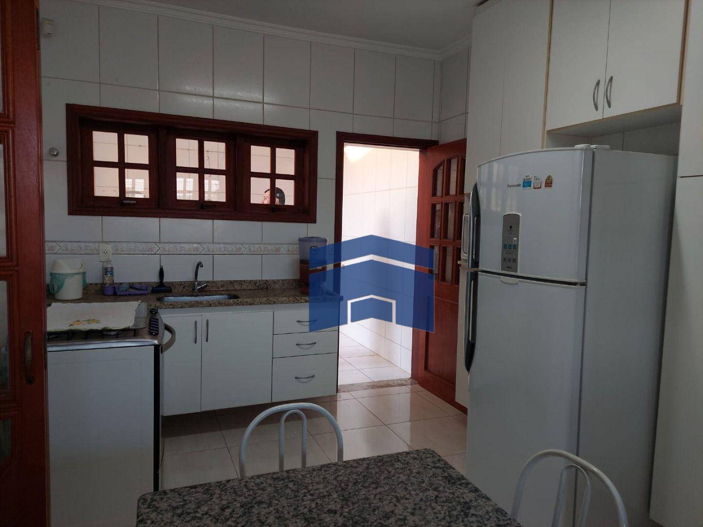 Sobrado à venda com 3 quartos, 146m² - Foto 2