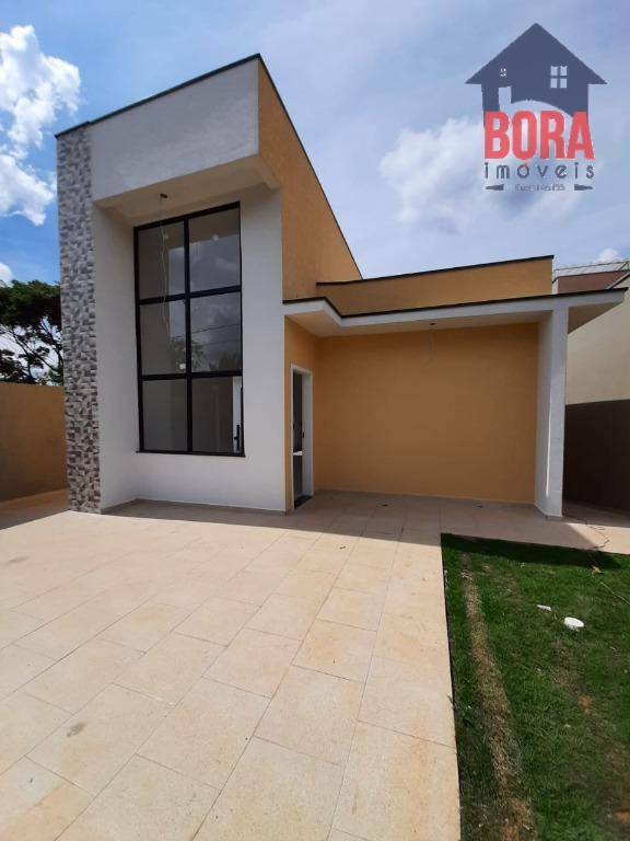 Casa à venda com 3 quartos, 120m² - Foto 2