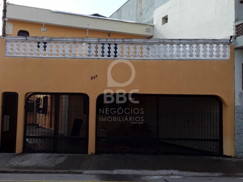 Sobrado à venda com 3 quartos, 267m² - Foto 1