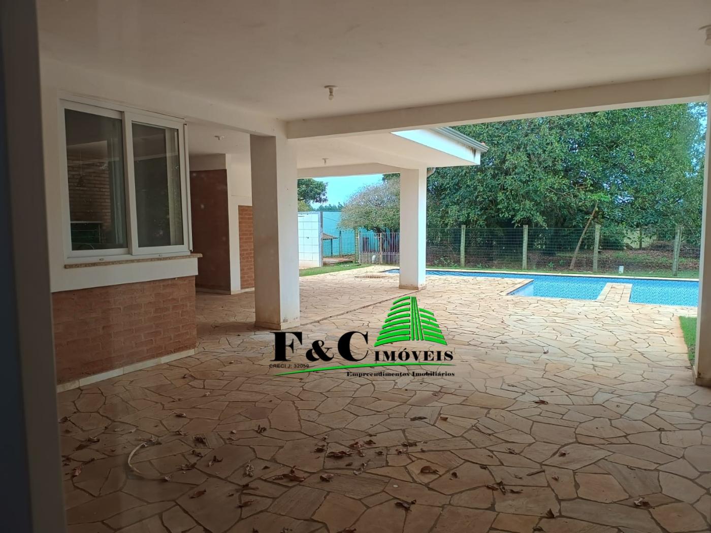 Fazenda à venda com 4 quartos, 2200m² - Foto 3