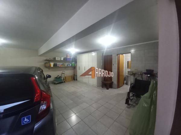 Casa à venda com 3 quartos, 215m² - Foto 19