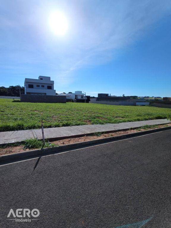 Loteamento e Condomínio, 300 m² - Foto 2