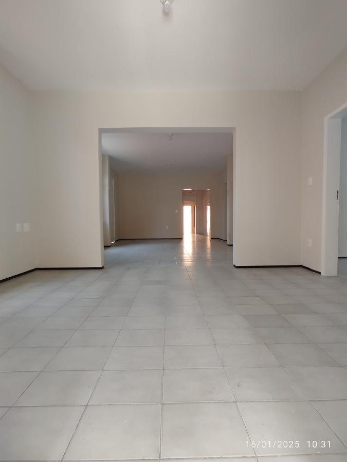 Casa para alugar com 4 quartos, 192m² - Foto 7