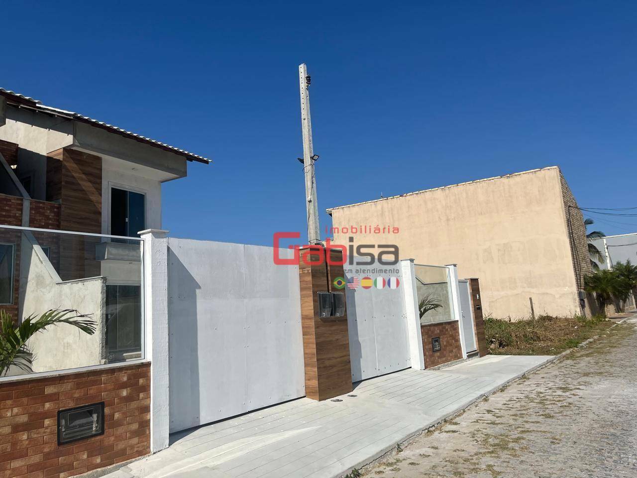 Casa à venda com 4 quartos, 103m² - Foto 1