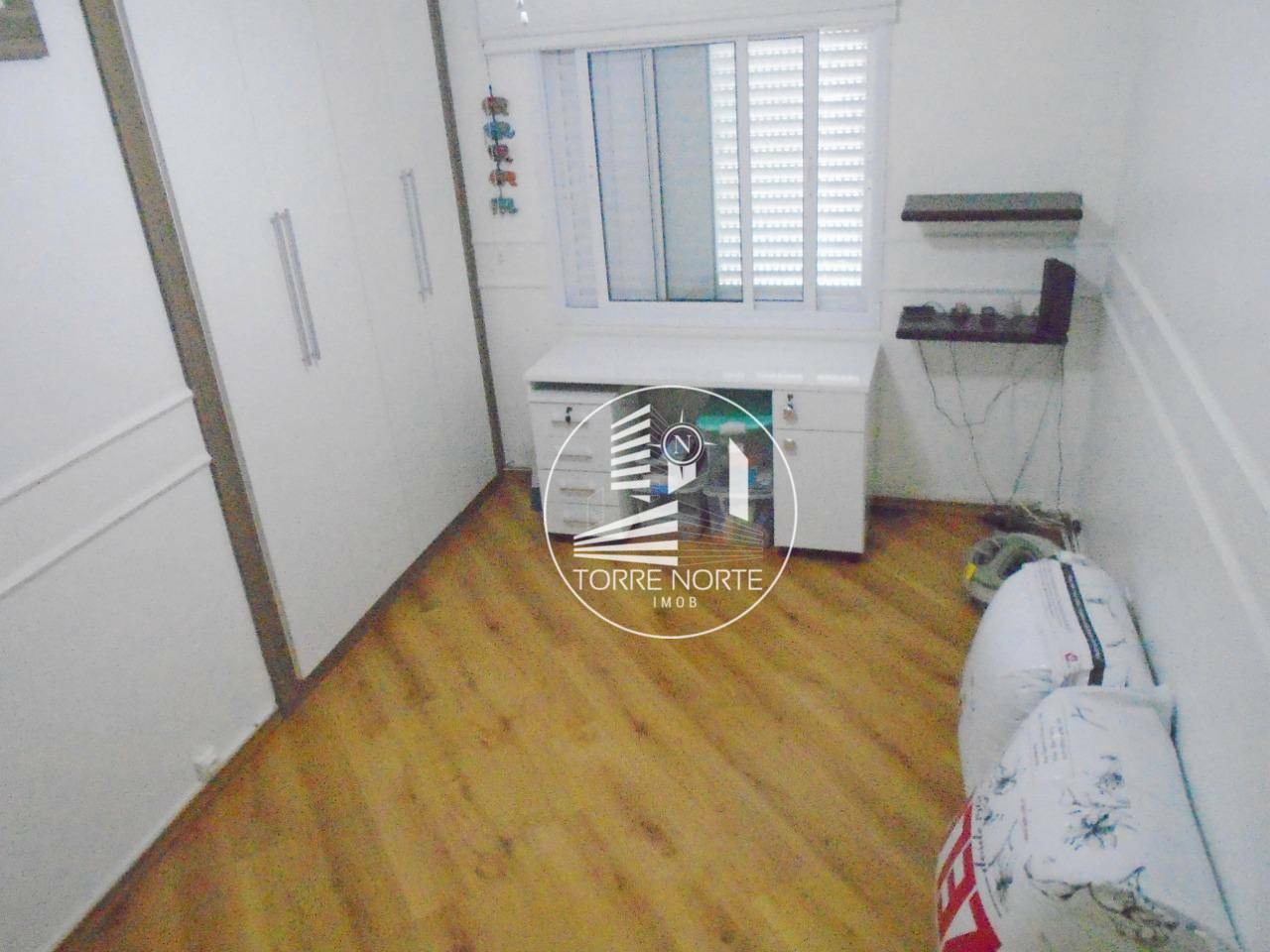 Apartamento à venda com 2 quartos, 100m² - Foto 4