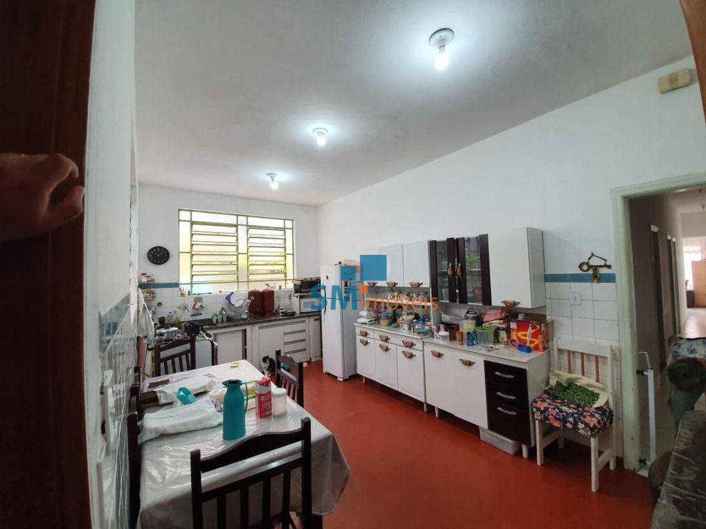 Casa à venda com 3 quartos, 139m² - Foto 1