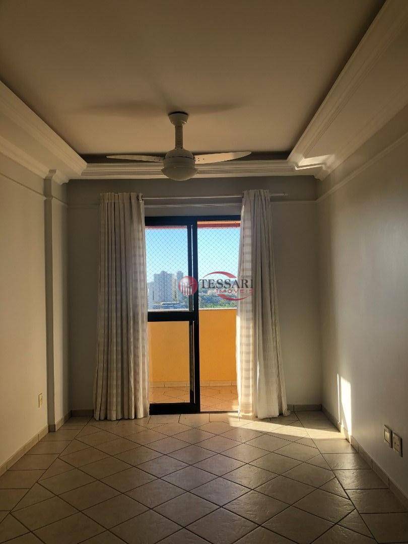 Apartamento para alugar com 3 quartos, 100m² - Foto 2