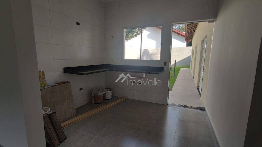 Casa à venda com 4 quartos, 95m² - Foto 13