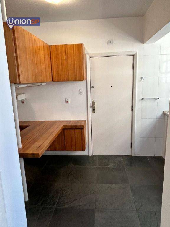 Apartamento à venda com 3 quartos, 162m² - Foto 18