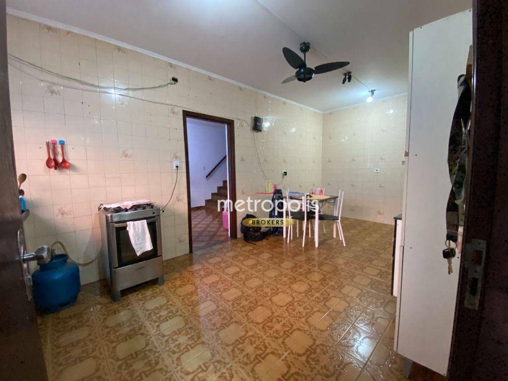 Sobrado à venda com 6 quartos, 270m² - Foto 56