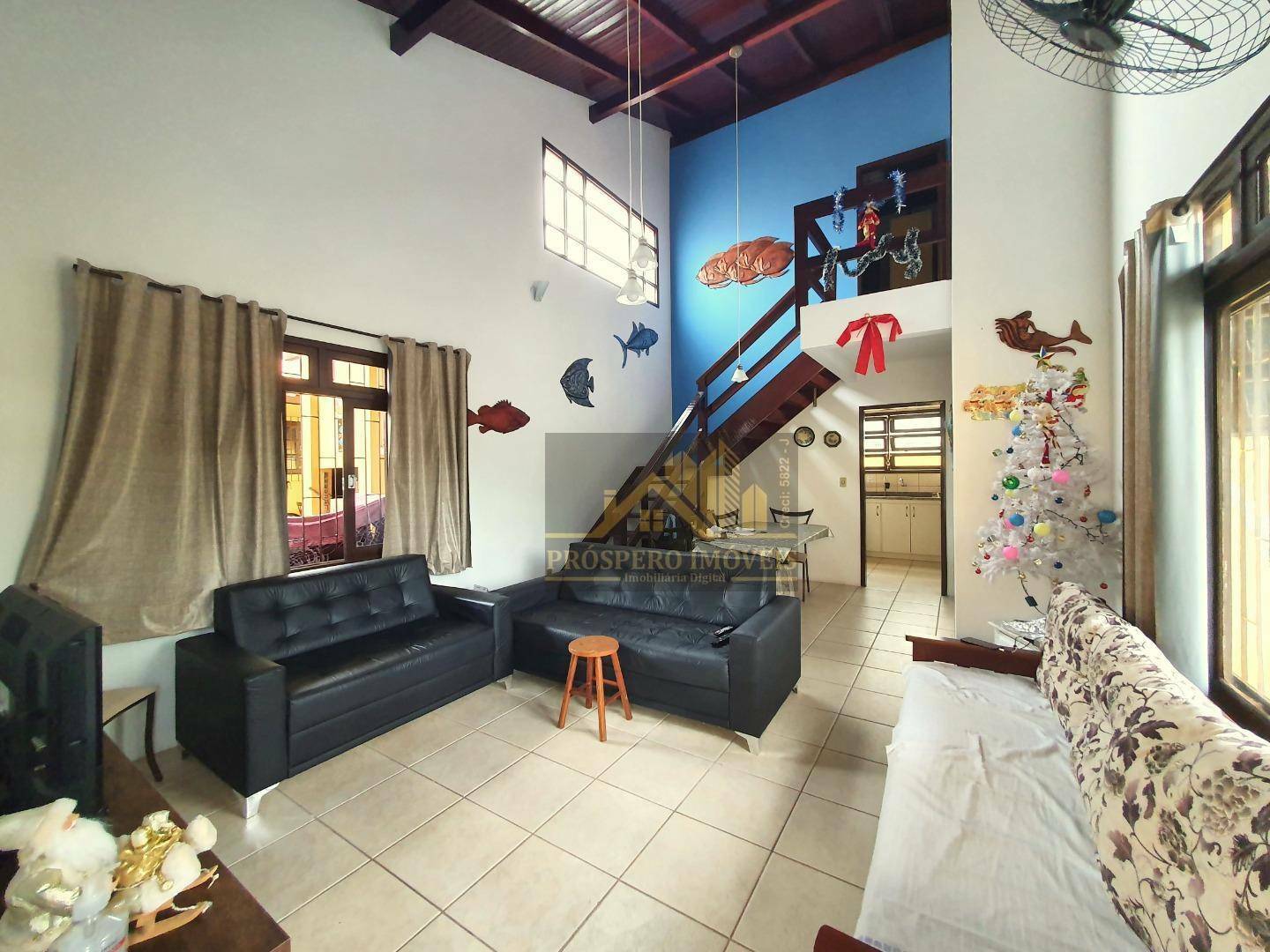 Casa à venda com 5 quartos, 170m² - Foto 7