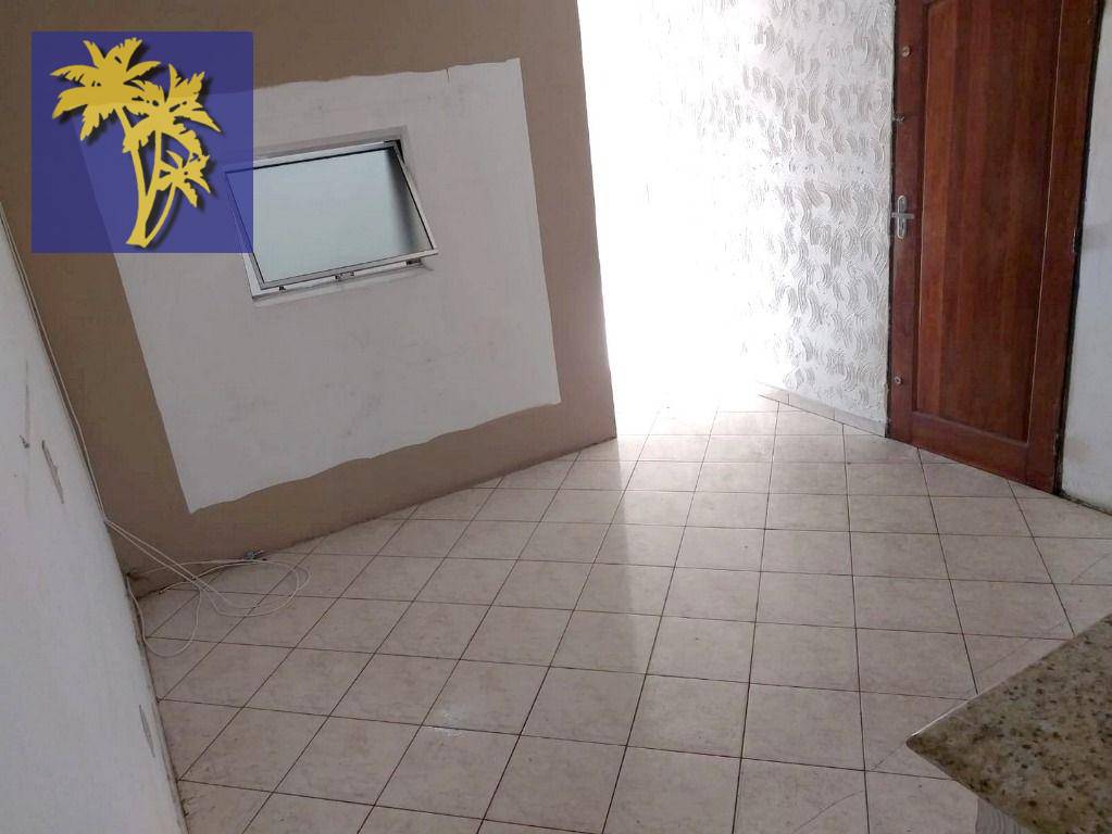 Casa para alugar com 2 quartos, 100m² - Foto 3