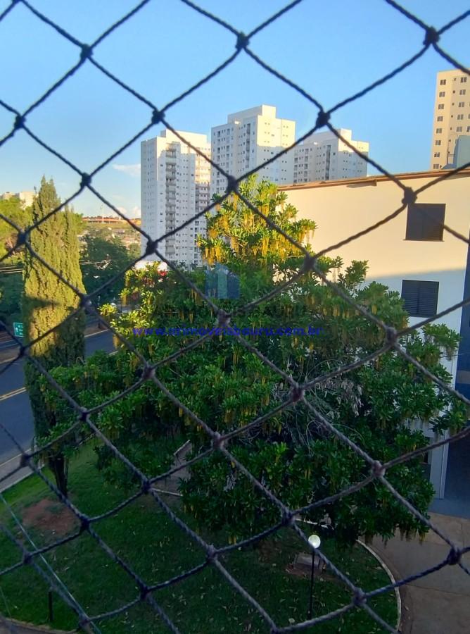 Apartamento à venda com 3 quartos, 72m² - Foto 2