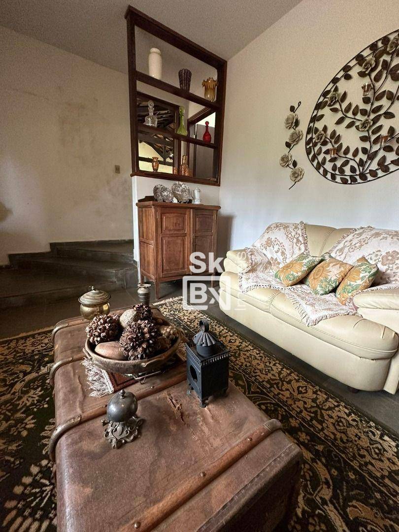 Casa à venda com 3 quartos, 320m² - Foto 22