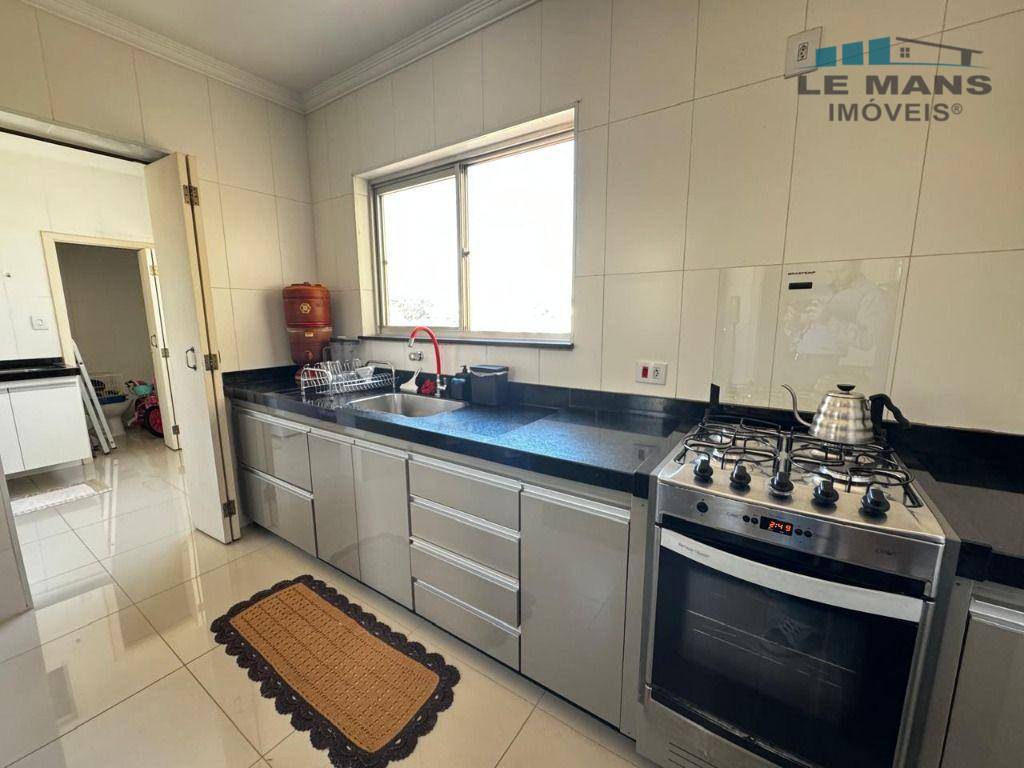 Apartamento à venda com 2 quartos, 86m² - Foto 9