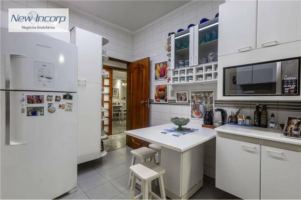 Apartamento à venda com 3 quartos, 130m² - Foto 15