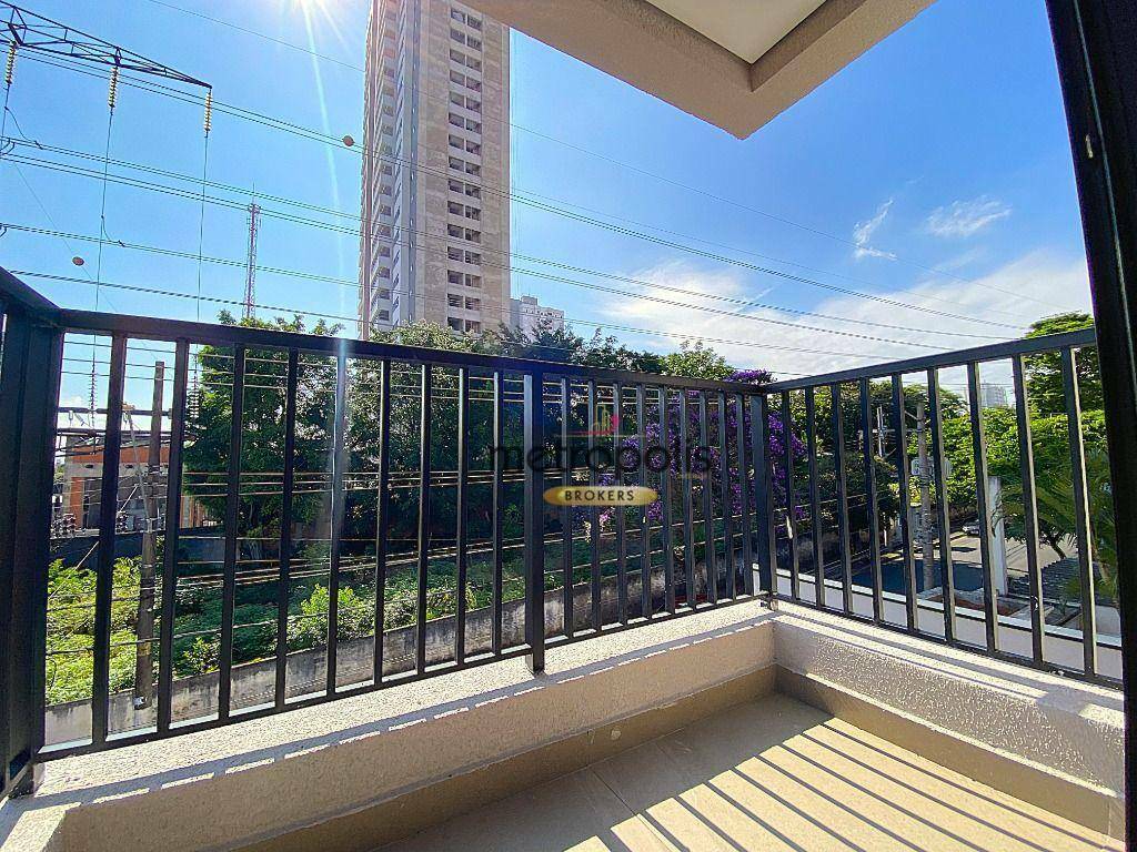 Apartamento para alugar com 2 quartos, 65m² - Foto 16