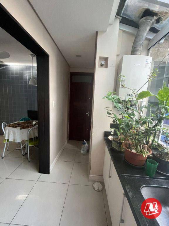 Apartamento à venda com 3 quartos, 123m² - Foto 12