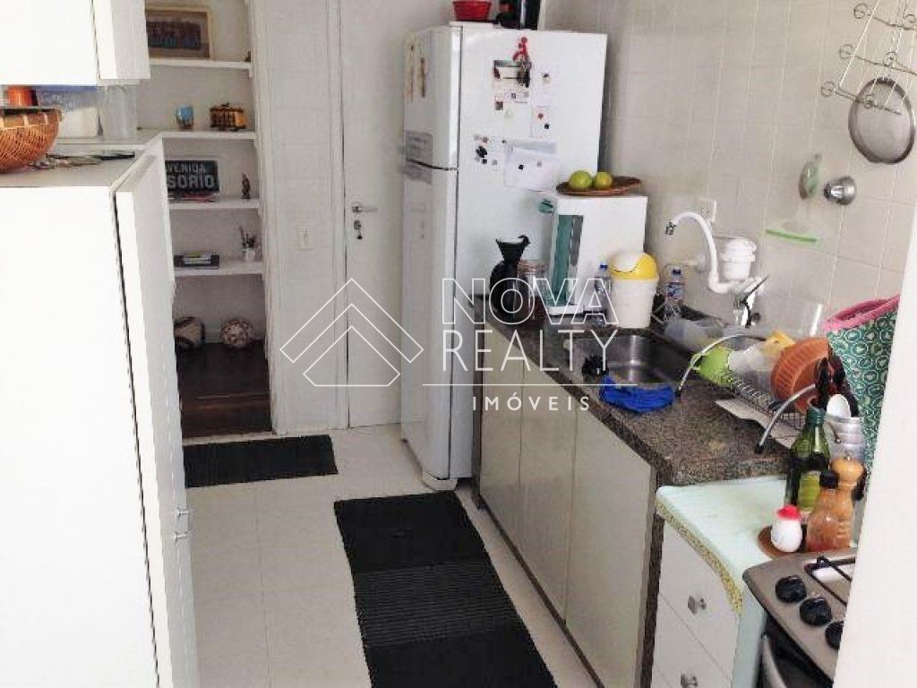 Cobertura à venda com 3 quartos, 245m² - Foto 11