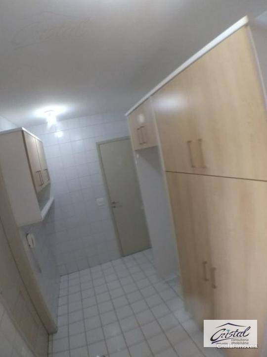 Apartamento à venda com 3 quartos, 106m² - Foto 2