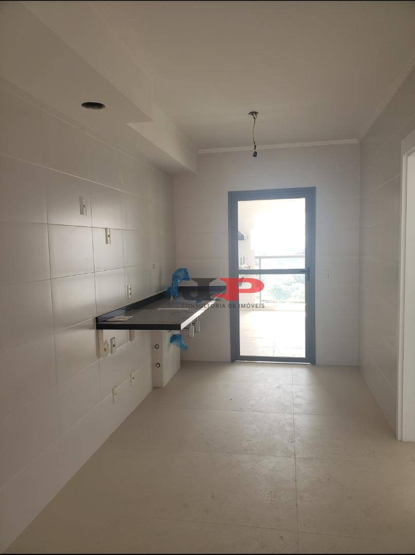 Apartamento à venda com 3 quartos, 181m² - Foto 12