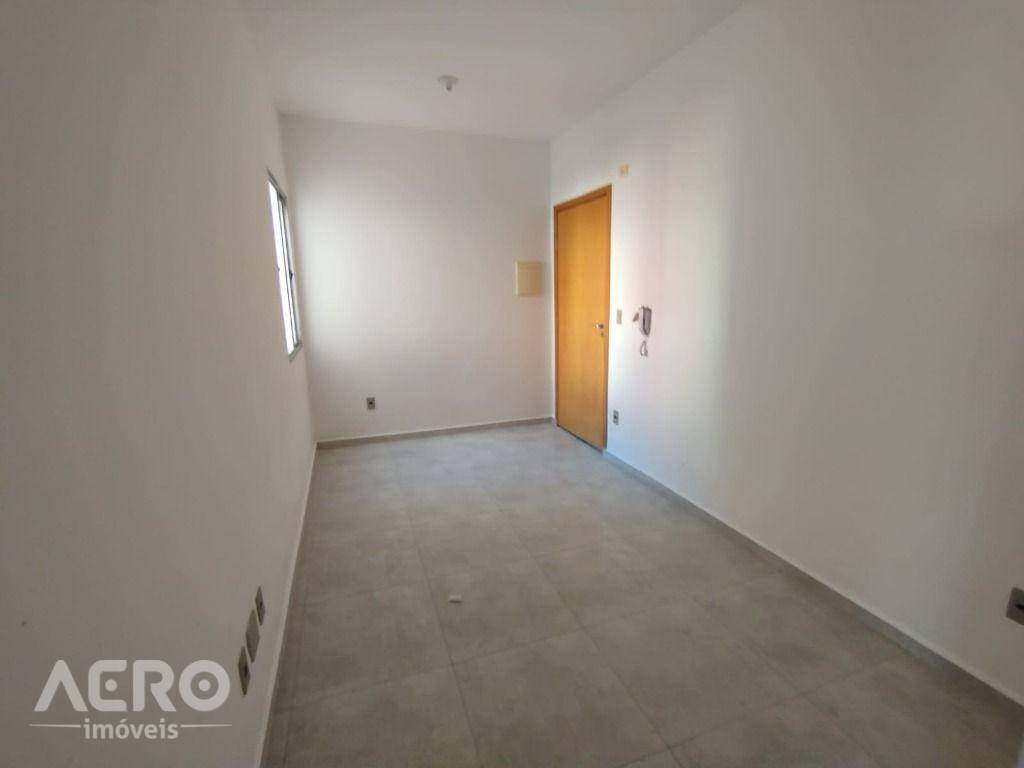 Apartamento para alugar com 2 quartos, 40m² - Foto 1