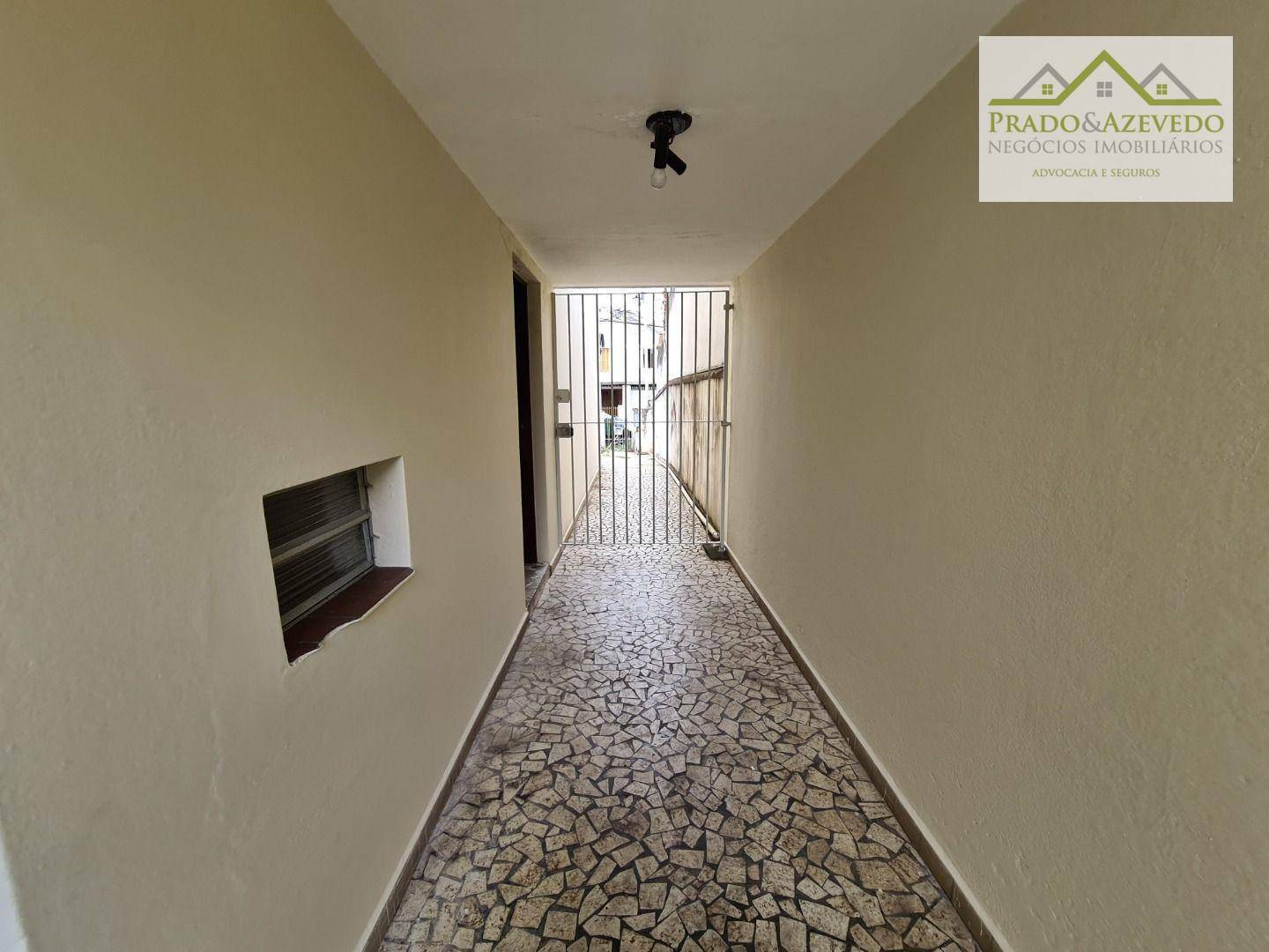 Casa para alugar com 3 quartos, 207m² - Foto 15