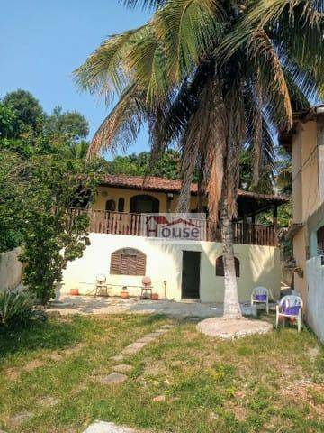 Casa à venda com 4 quartos, 204M2 - Foto 1