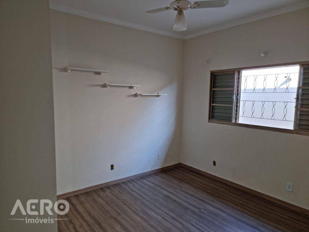 Casa à venda com 3 quartos, 175m² - Foto 17