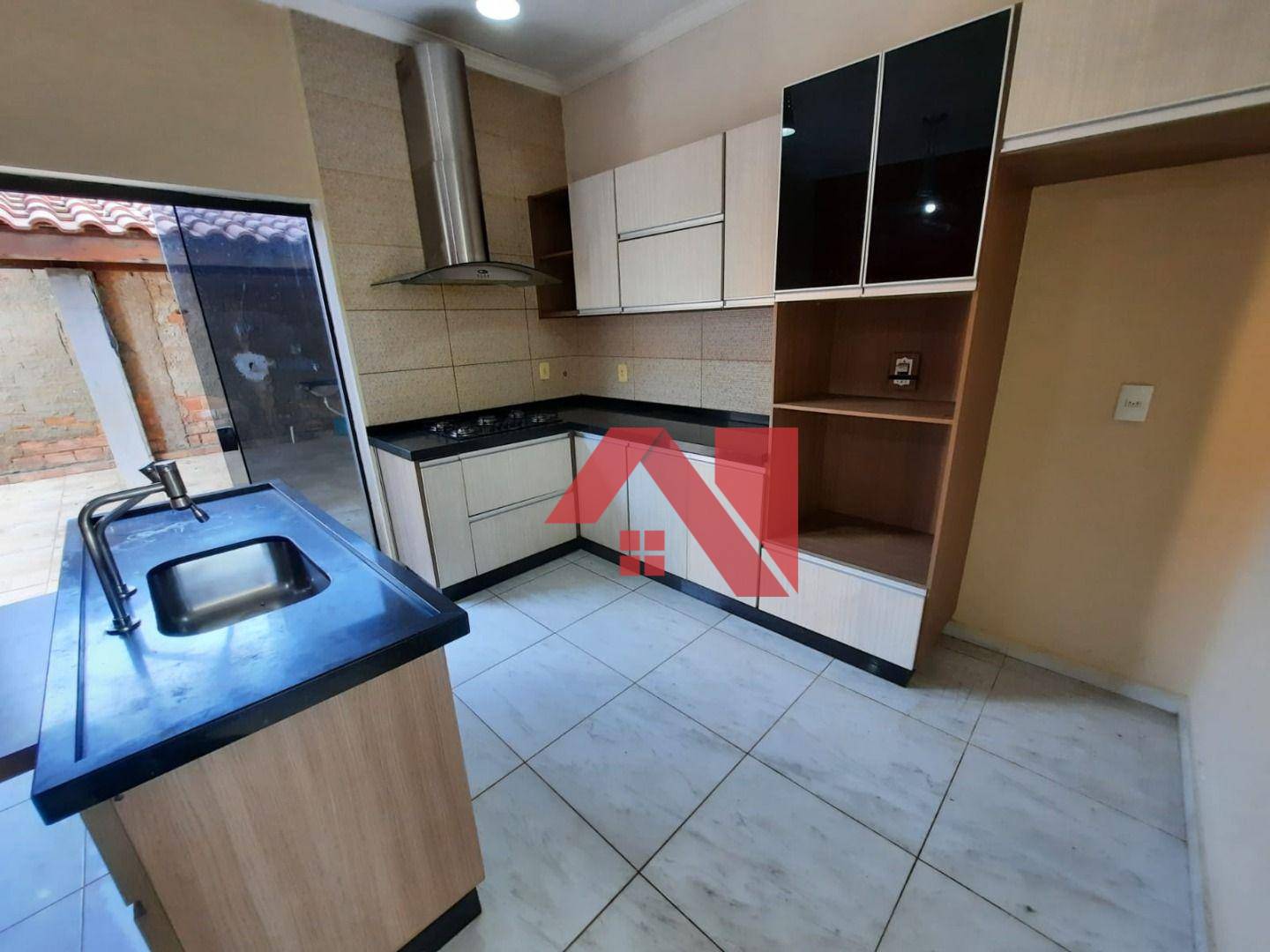 Sobrado à venda e aluguel com 3 quartos, 200m² - Foto 17