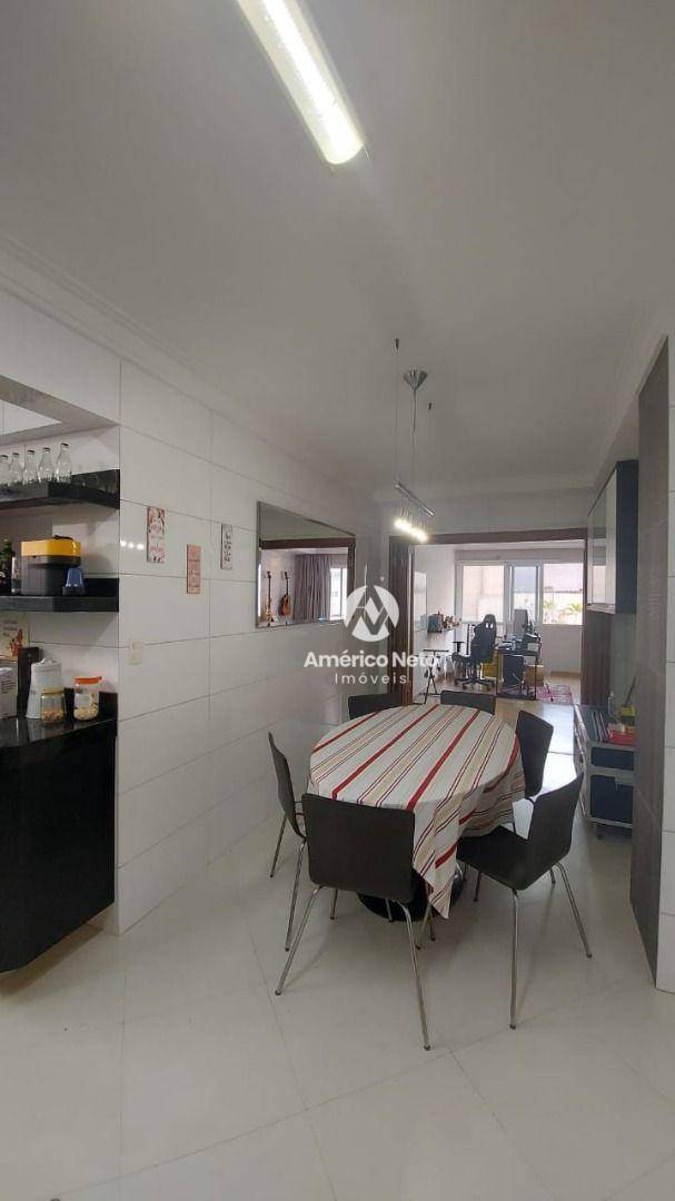 Apartamento à venda com 3 quartos, 116m² - Foto 11