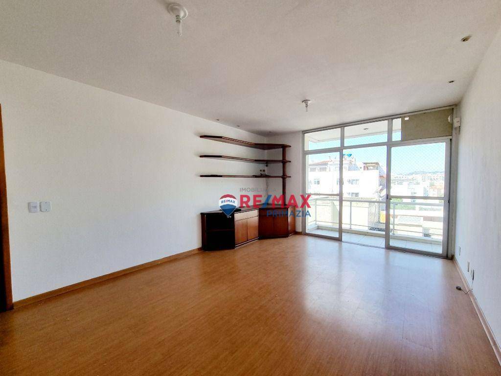 Apartamento à venda com 2 quartos, 86m² - Foto 3