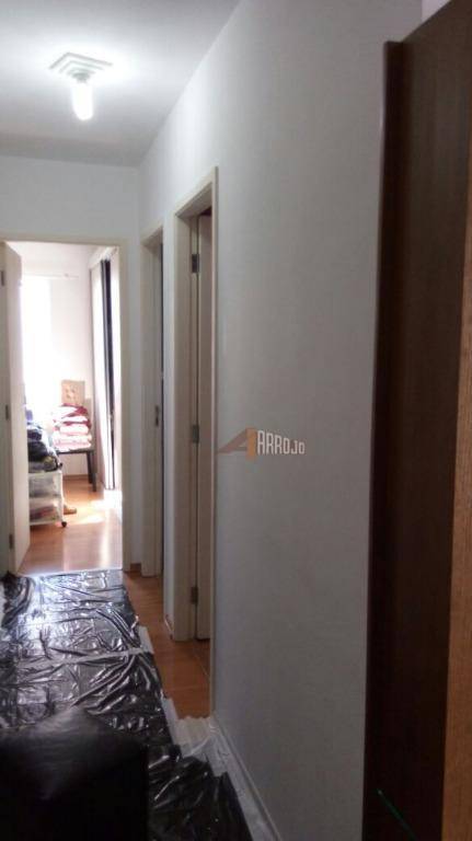 Apartamento à venda com 3 quartos, 62m² - Foto 11