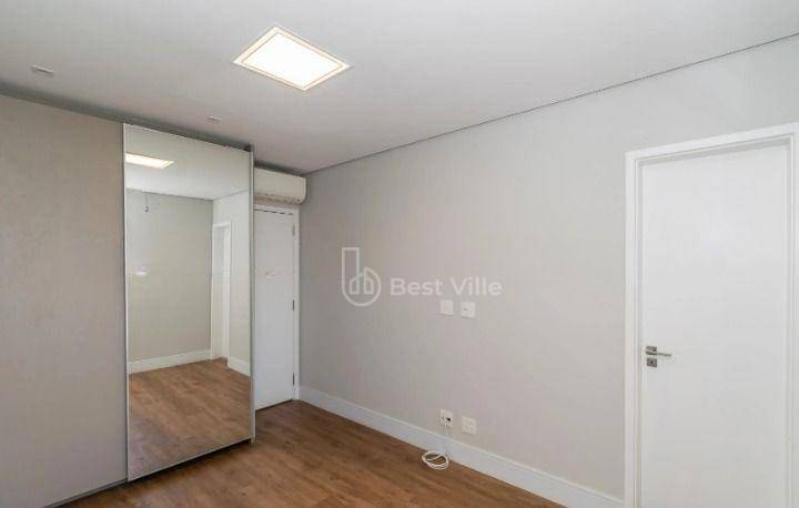 Apartamento para alugar com 3 quartos, 150m² - Foto 11