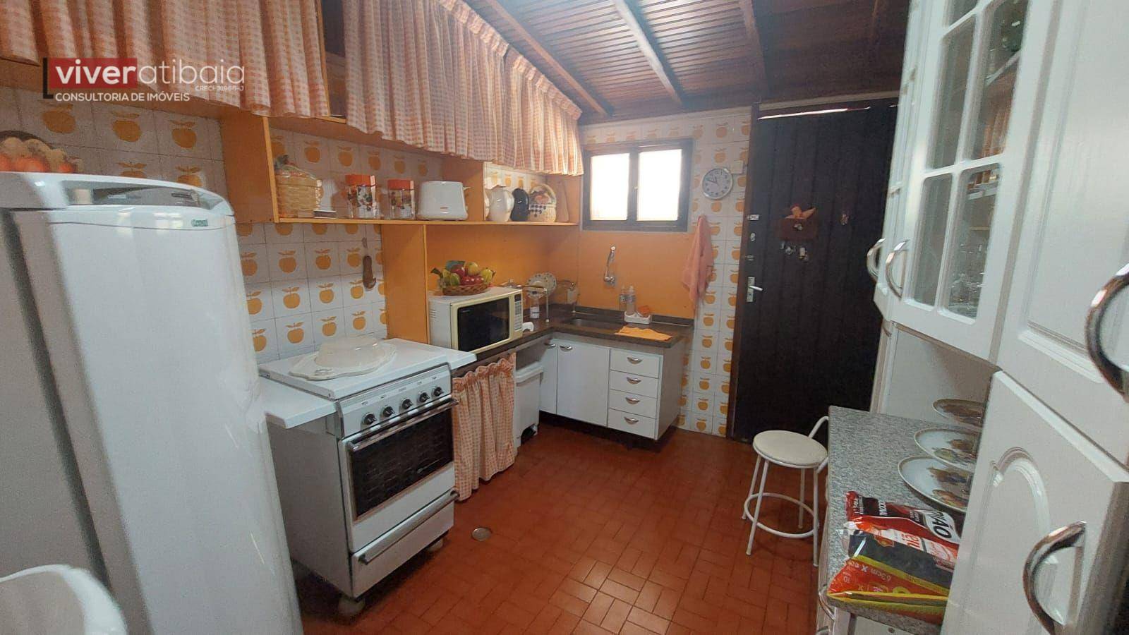 Casa à venda com 4 quartos, 250m² - Foto 12