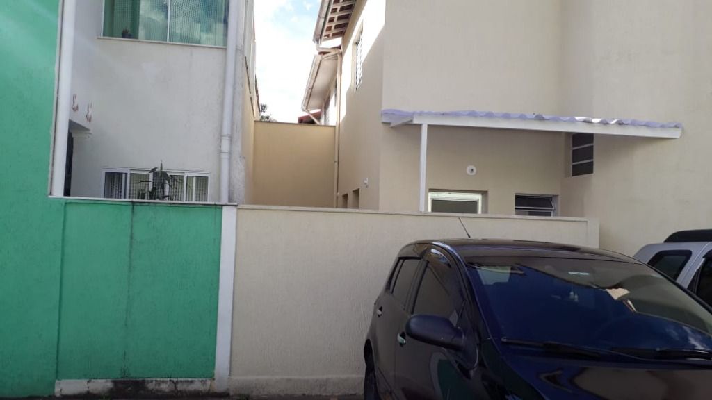 Sobrado à venda com 3 quartos, 110m² - Foto 4