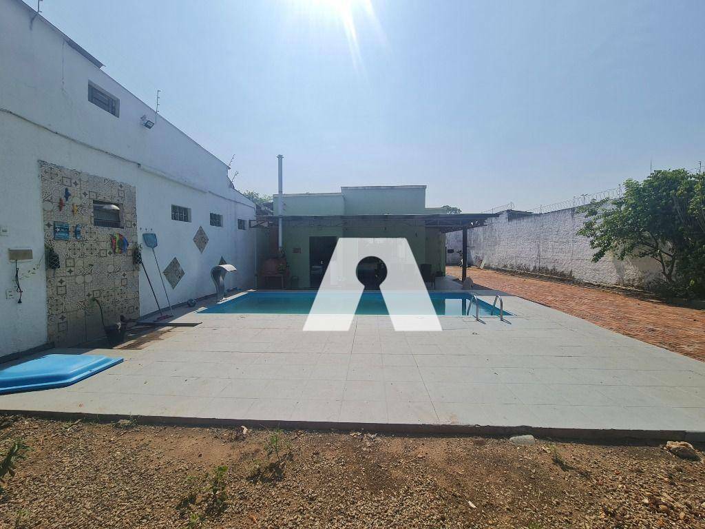 Casa, 3 quartos, 234 m² - Foto 4