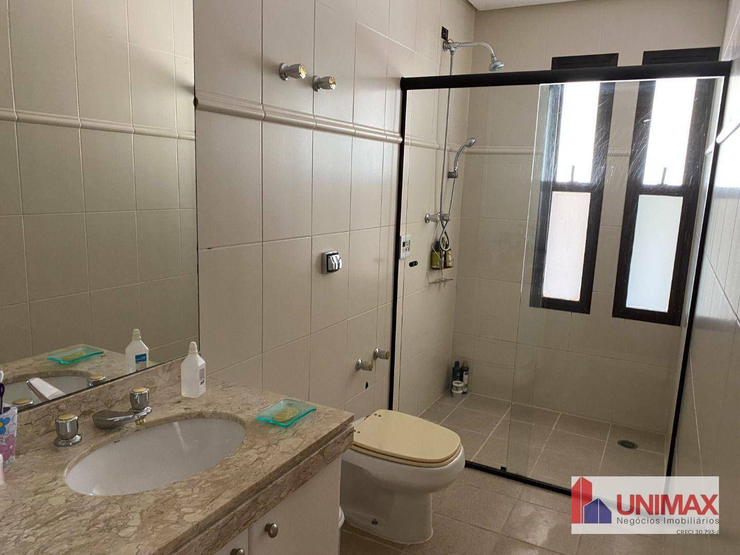 Casa de Condomínio à venda com 4 quartos, 620m² - Foto 24