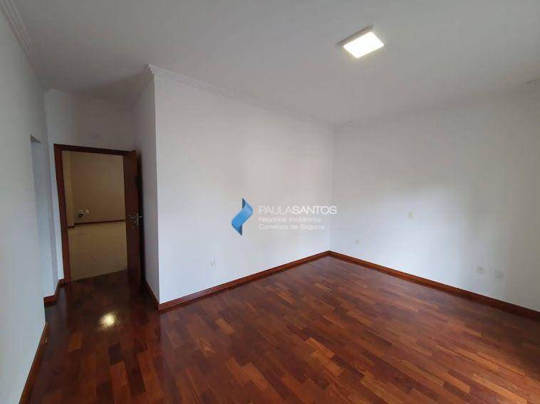 Casa de Condomínio para alugar com 3 quartos, 270m² - Foto 13