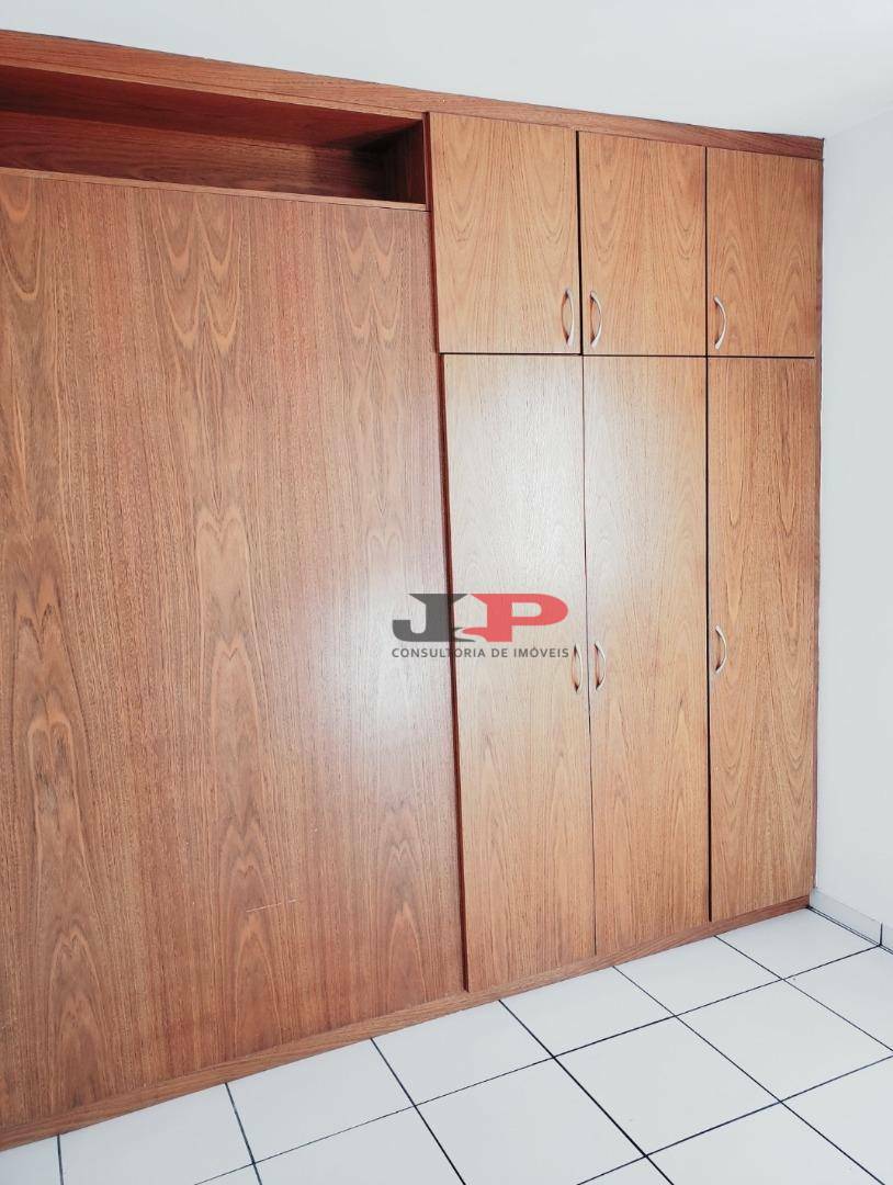 Apartamento à venda com 3 quartos, 82m² - Foto 18