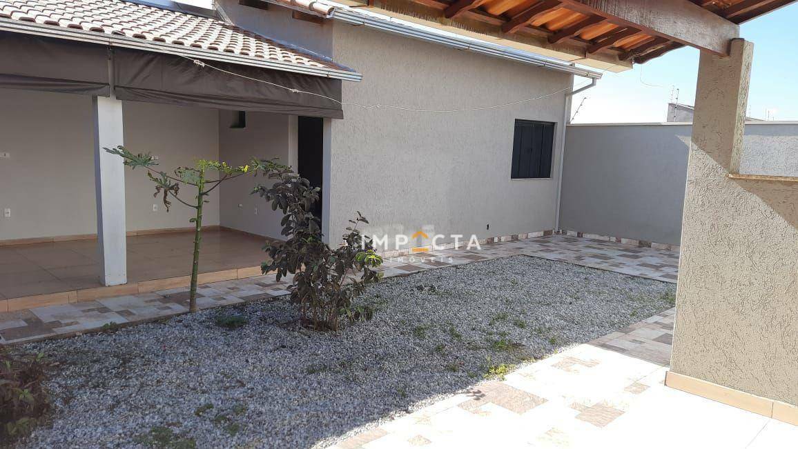 Casa à venda com 4 quartos, 277m² - Foto 3