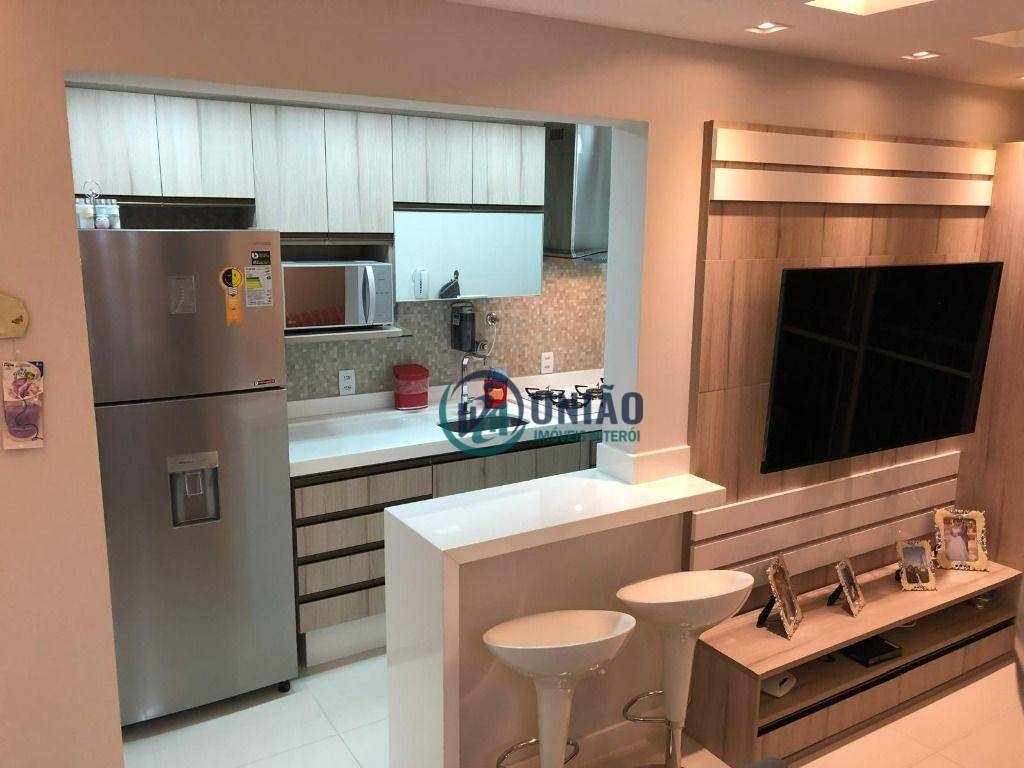 Apartamento à venda com 2 quartos, 57m² - Foto 1