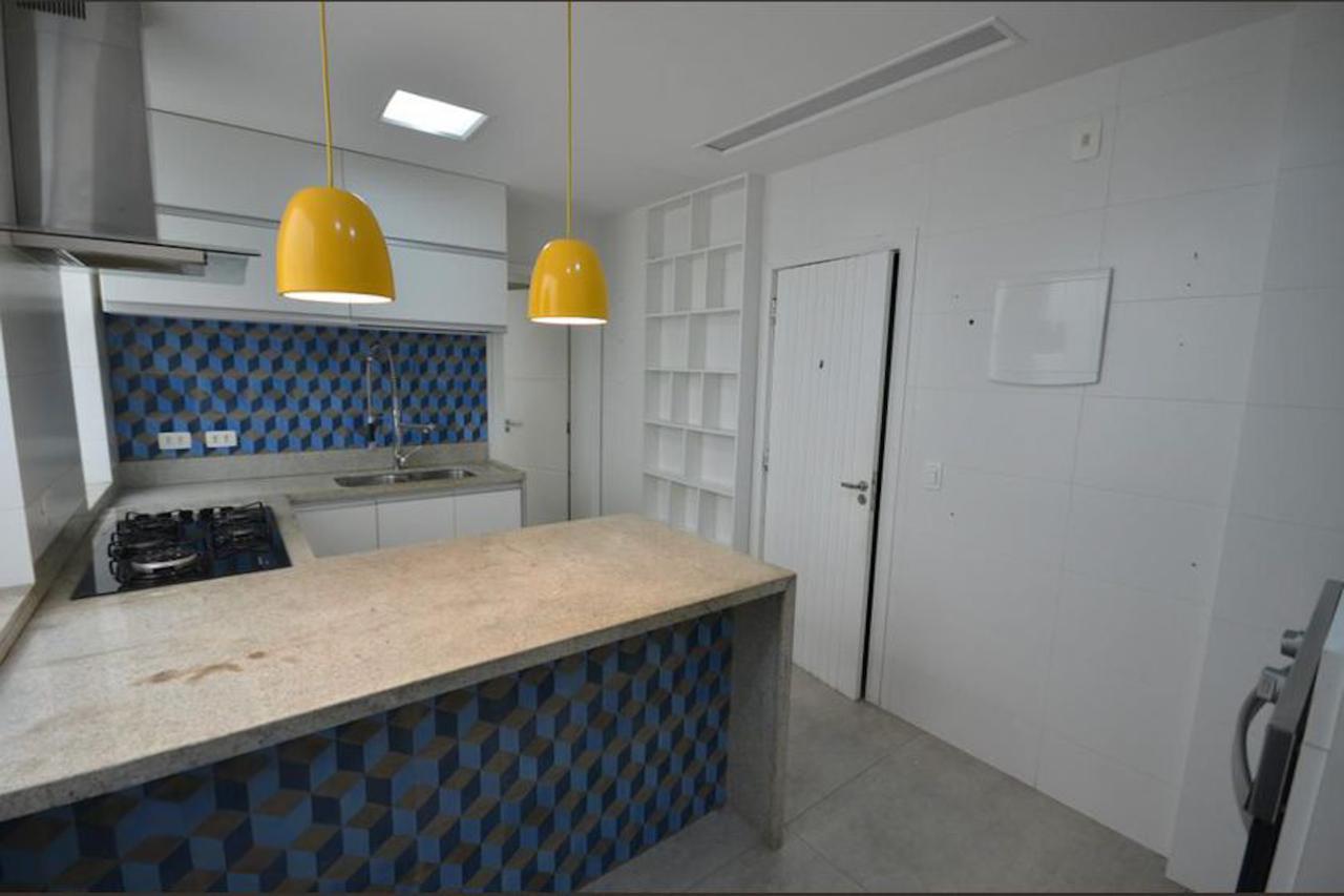 Apartamento à venda com 4 quartos, 210m² - Foto 13