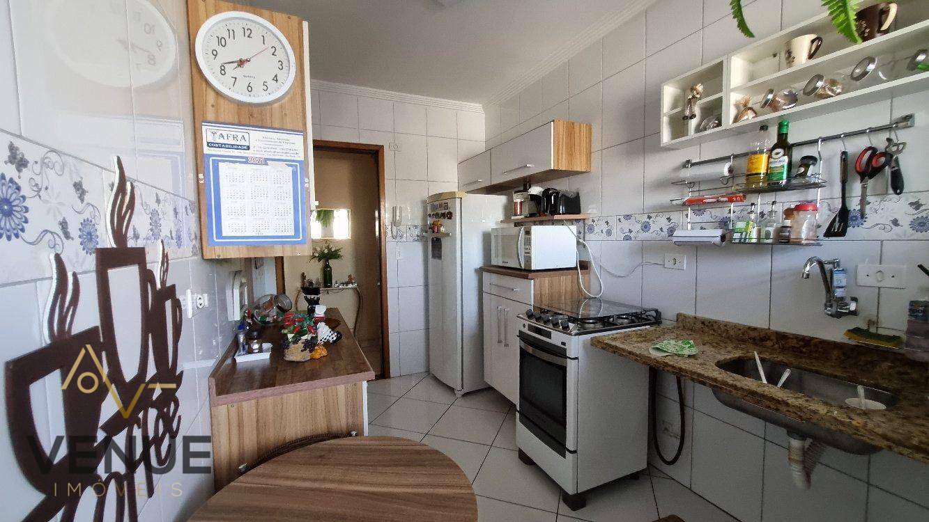 Apartamento à venda com 2 quartos, 60m² - Foto 20