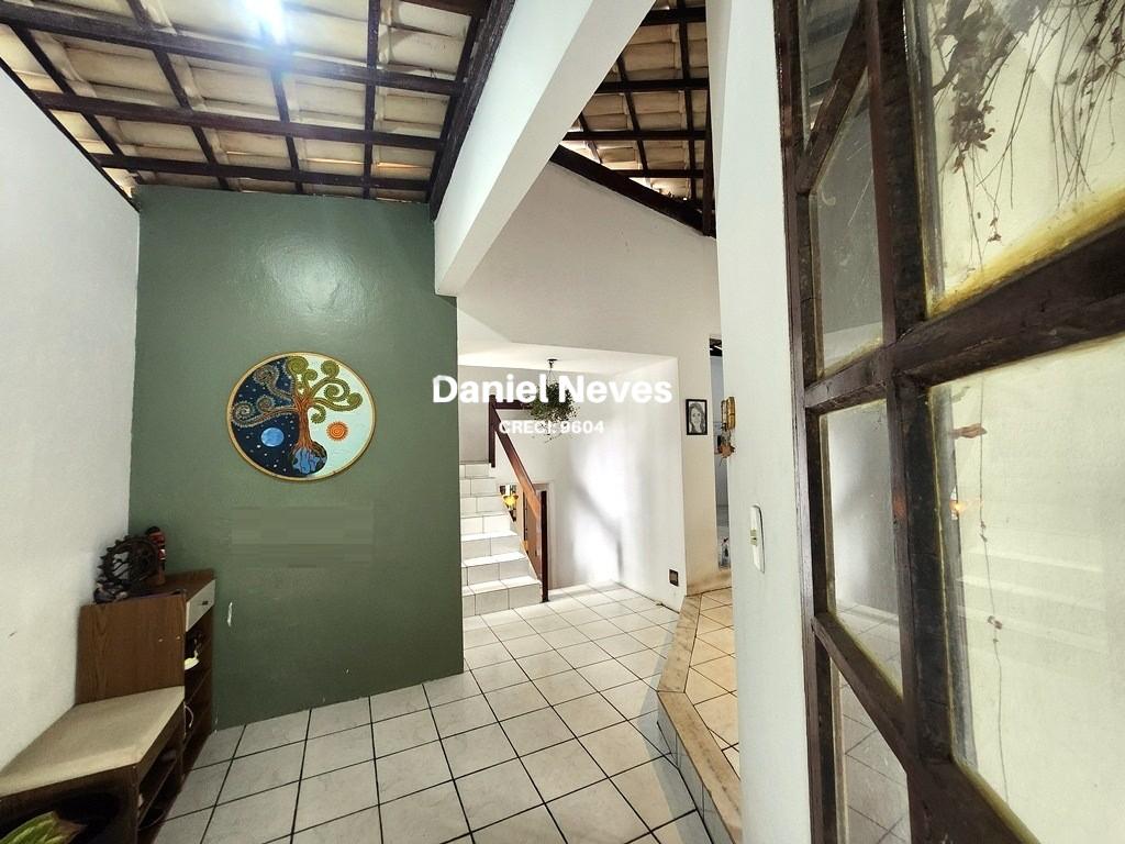 Casa à venda com 4 quartos, 207m² - Foto 5