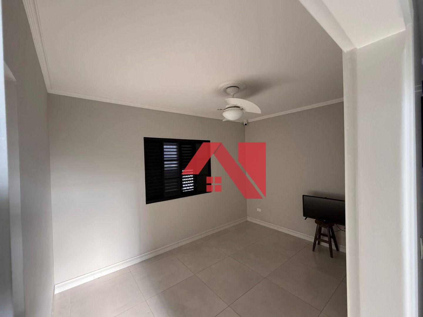 Casa, 5 quartos, 209 m² - Foto 2