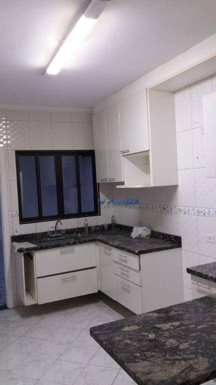 Sobrado à venda com 4 quartos, 180m² - Foto 3