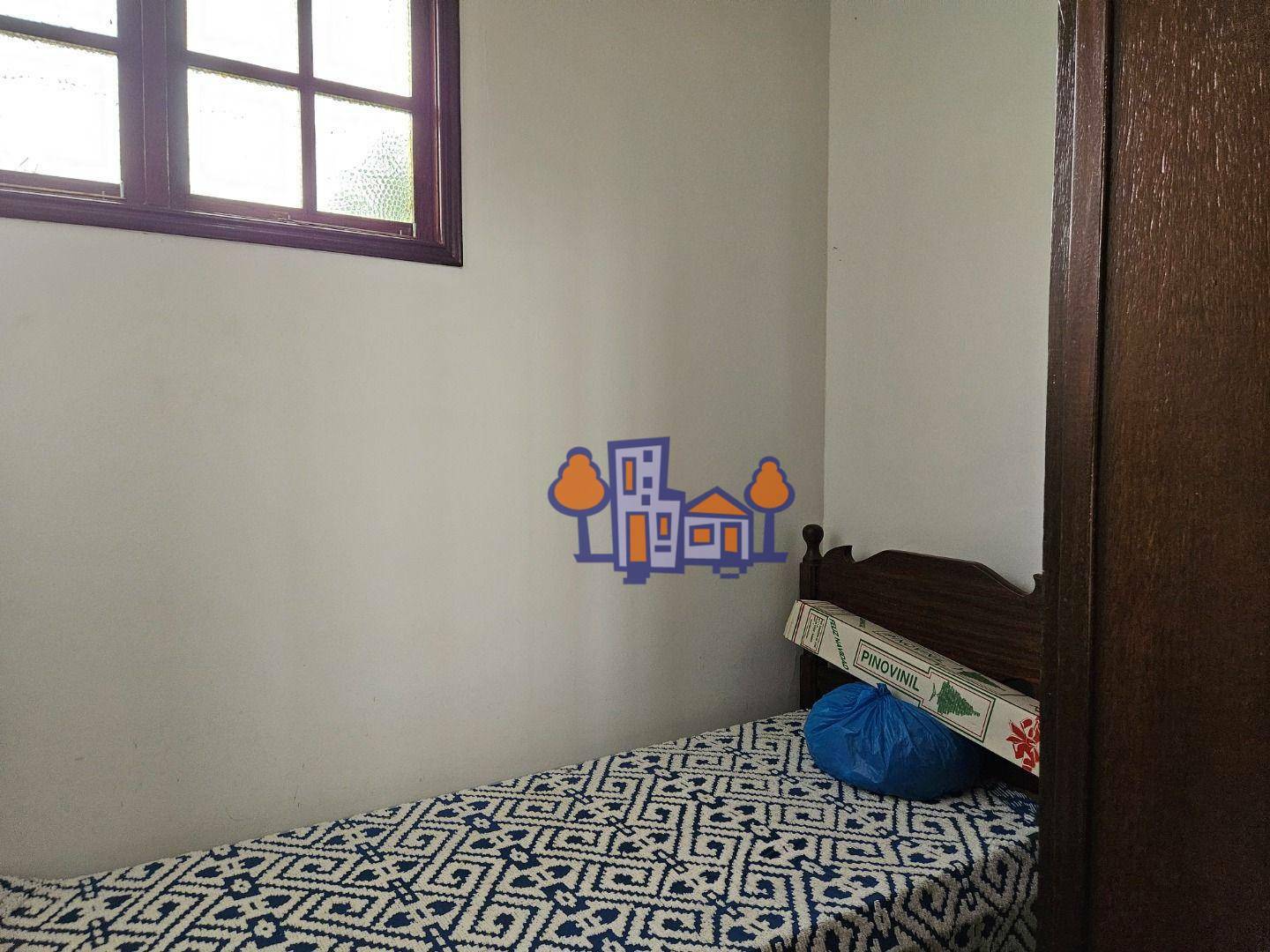 Casa à venda com 4 quartos, 300m² - Foto 27