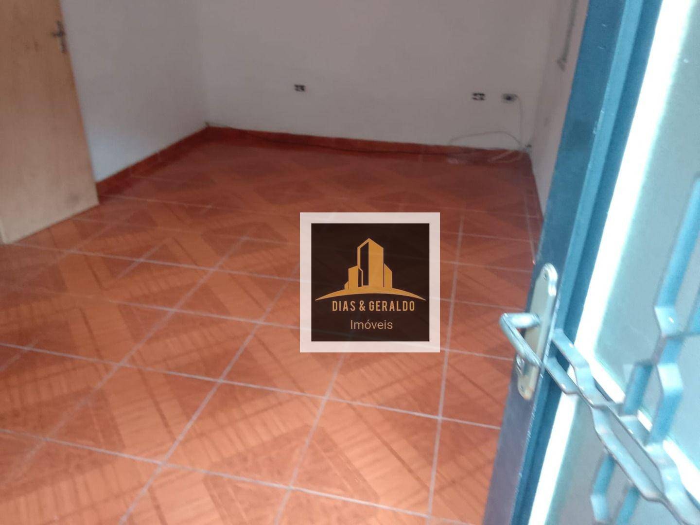 Sobrado à venda com 2 quartos, 140m² - Foto 4